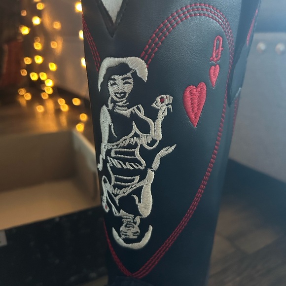Dingo Queen A Hearts Cowboy Boots - Black - Picture 8 of 9